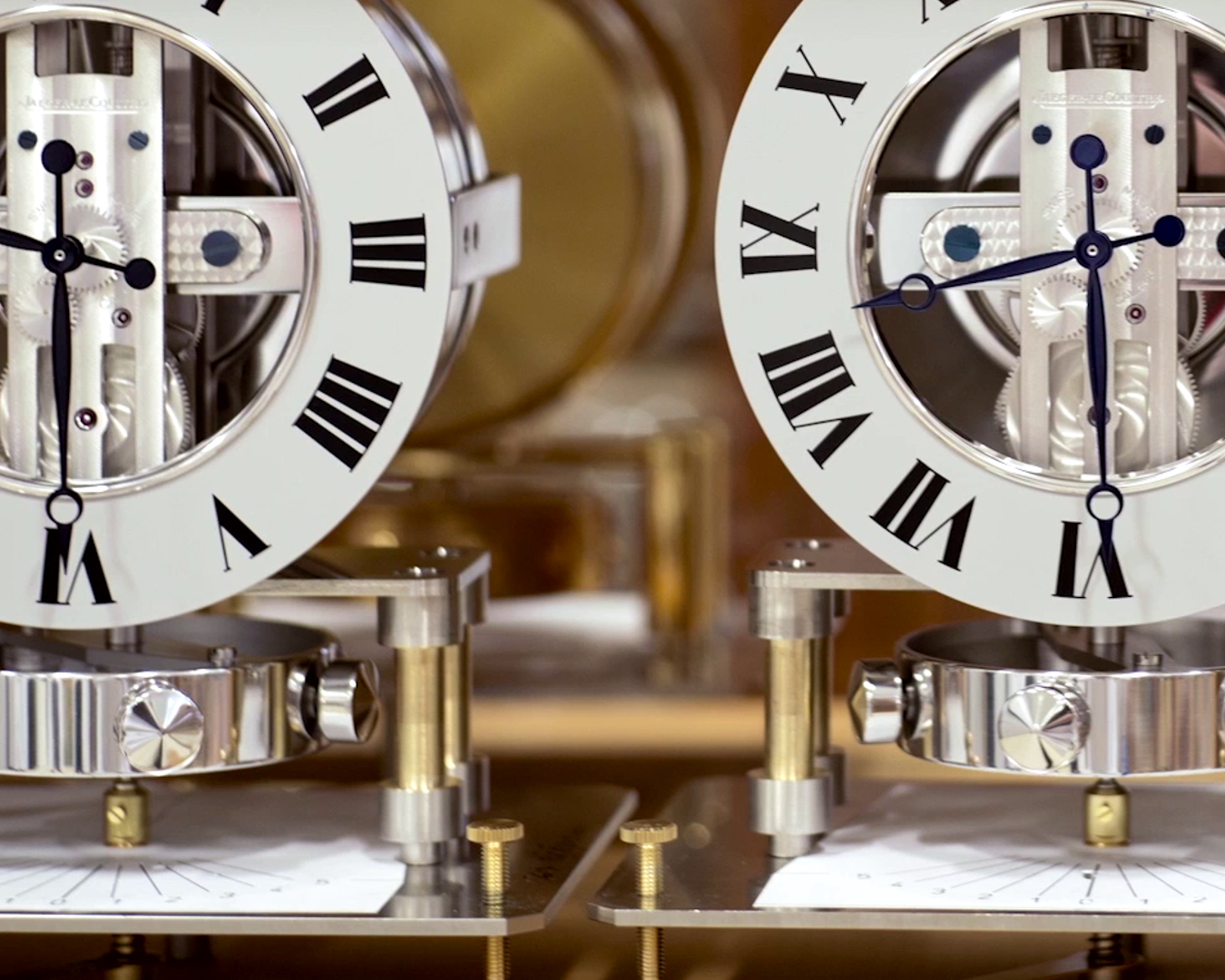 Atmos: the quest for perpetual motion